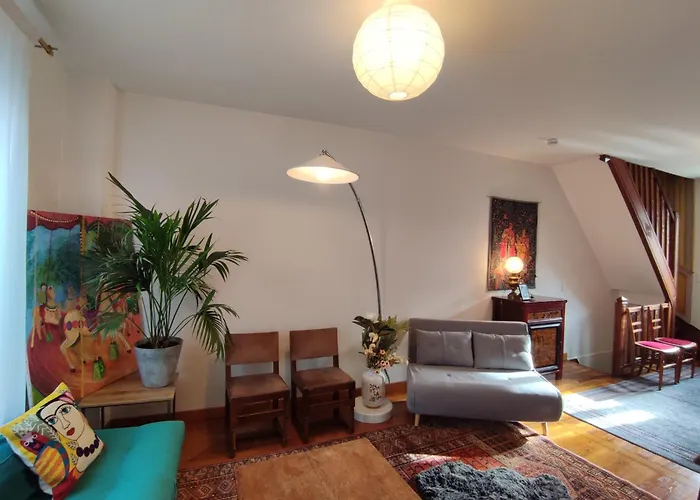 Paris Authentic House 2 Maisons 1 Studio Ideale Pour Groupes, Capacite 30 Personnes