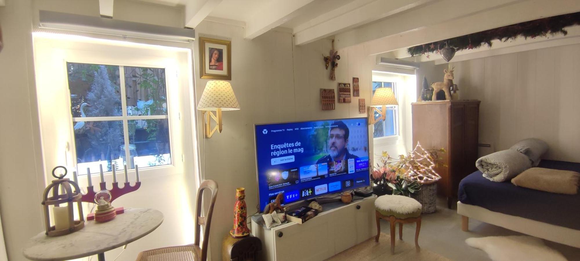 Holiday home Authentic House 2 Maisons 1 Ideale Pour Groupes, Capacite 30 Personnes Paris