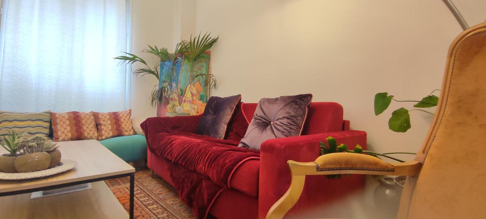 Authentic House 2 Maisons 1 Ideale Pour Groupes, Capacite 30 Personnes Holiday home Paris
